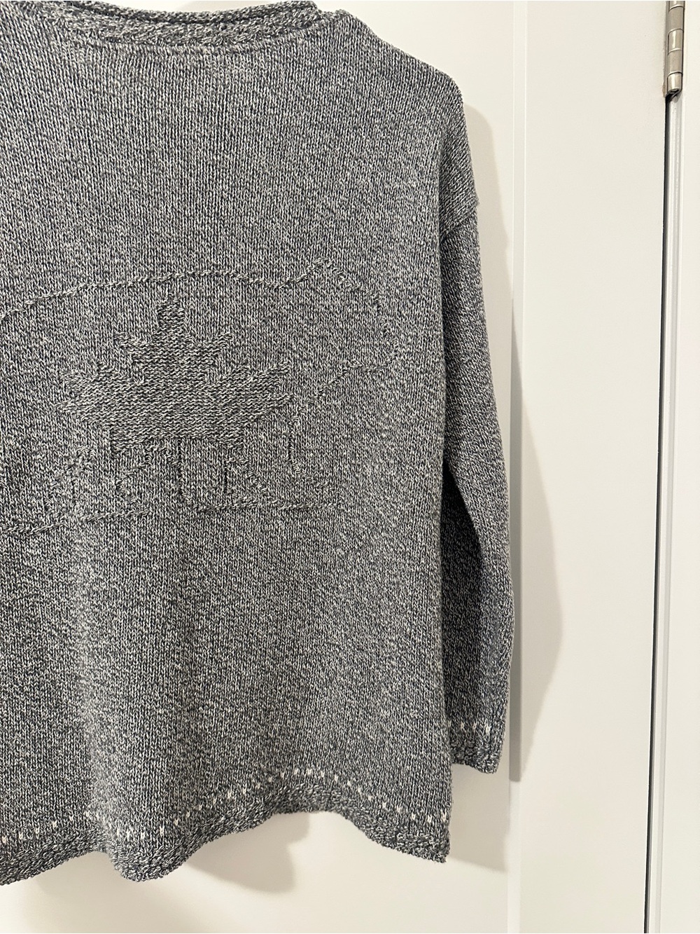 Cotton Country Grey Marled Knit Crewneck Sweater Canadian Flag Size Small Womens - Picture 11 of 14